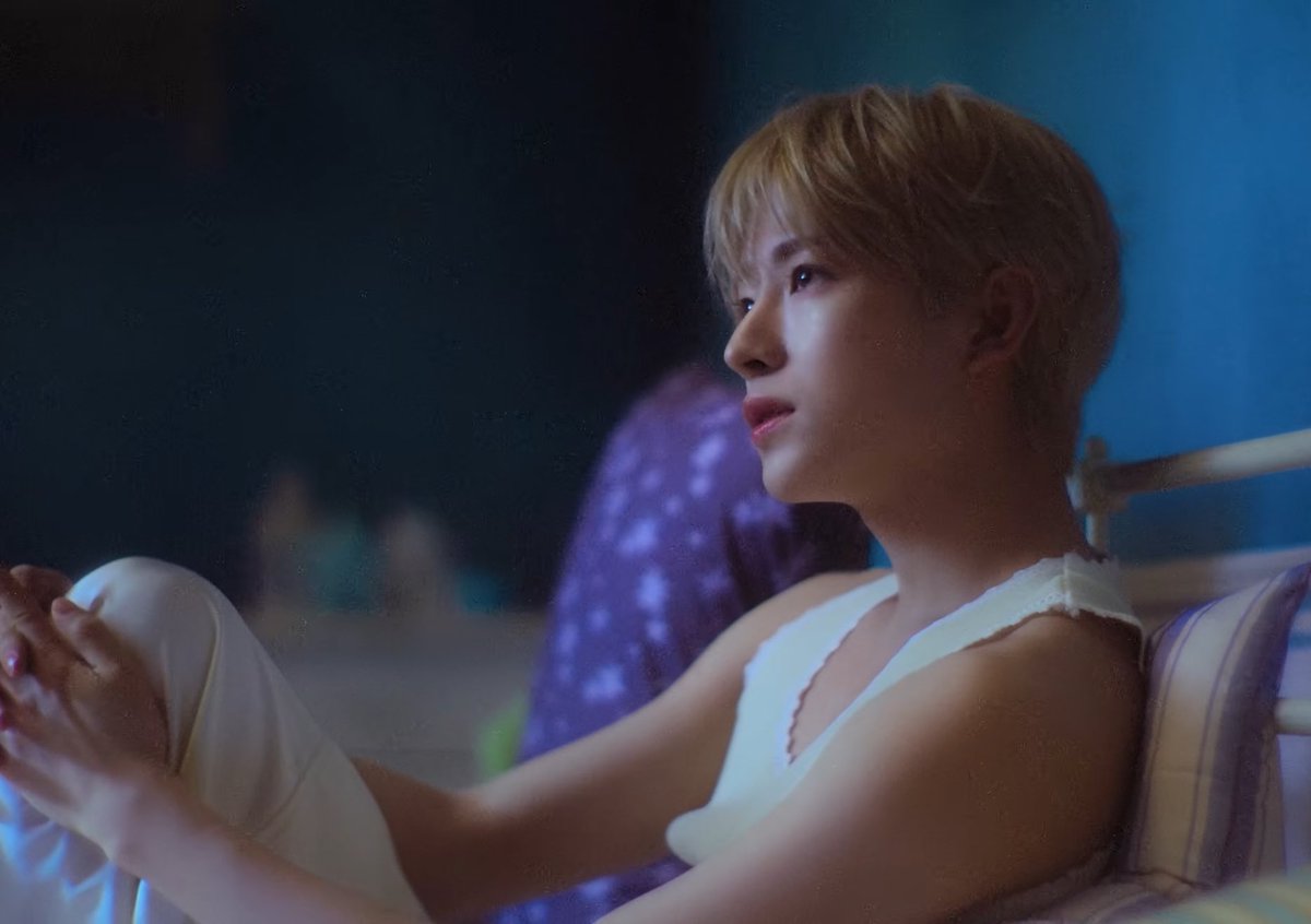 ฟeeม ໒꒱ (slow) tweet media