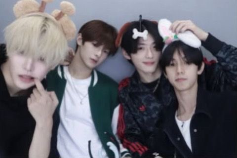 영웅시대임영웅화이팅^^ tweet media