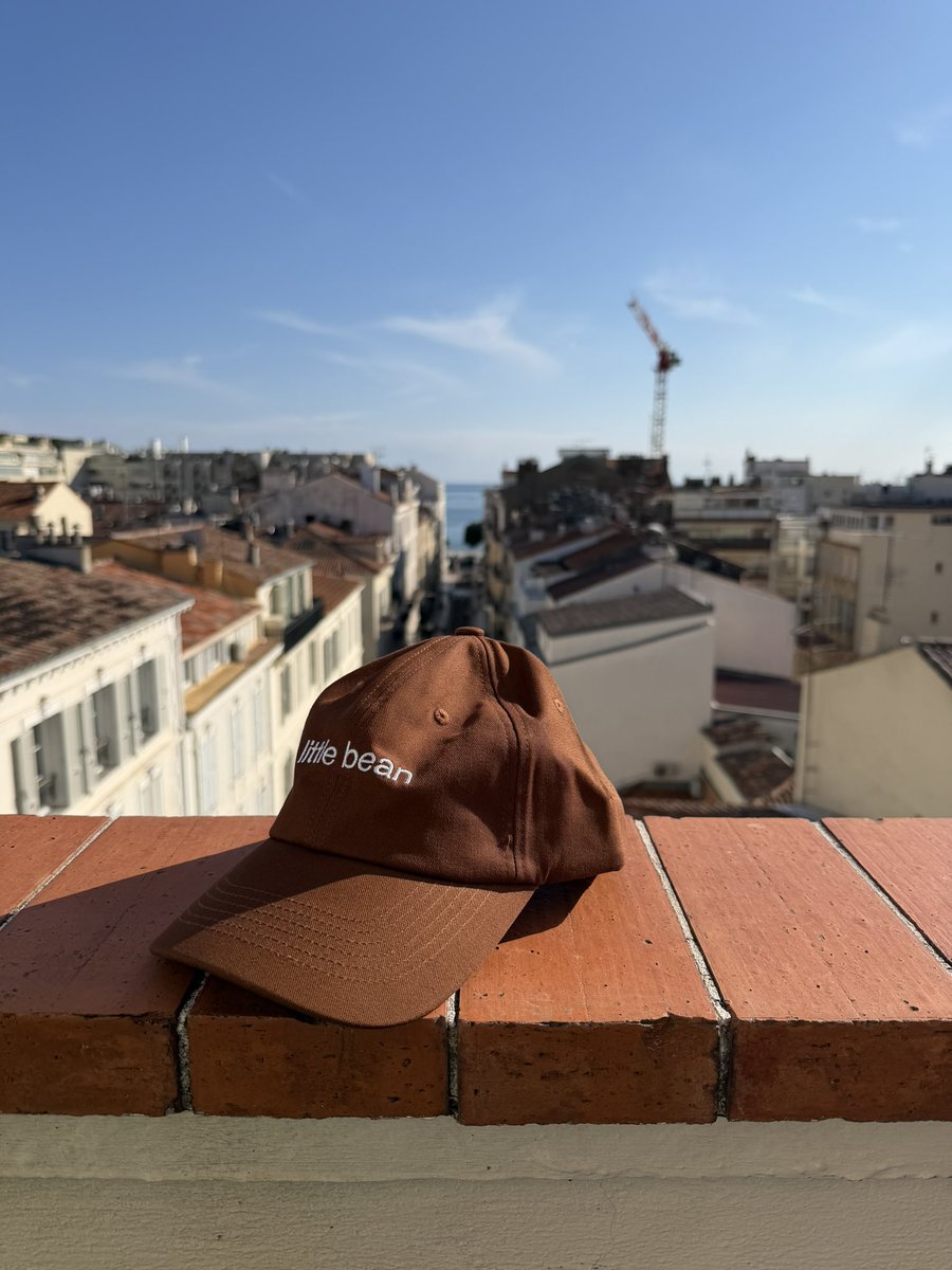 Averi ☕️ tweet media