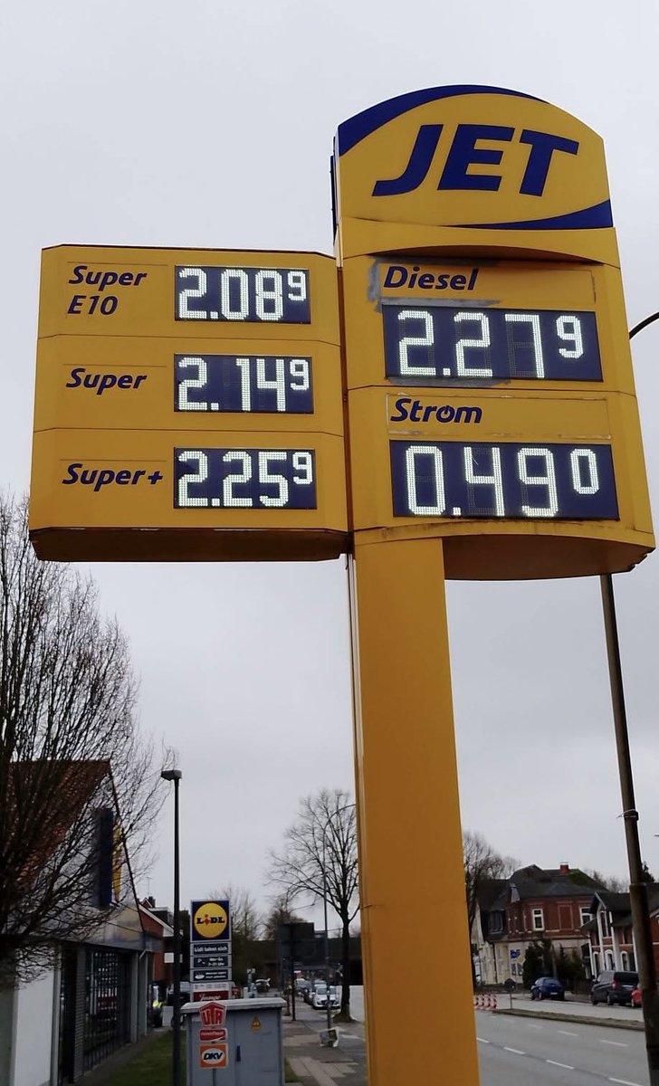 Maximilian Vitz🗽⚡️ tweet media