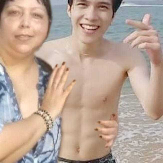 laura ☆ tweet media