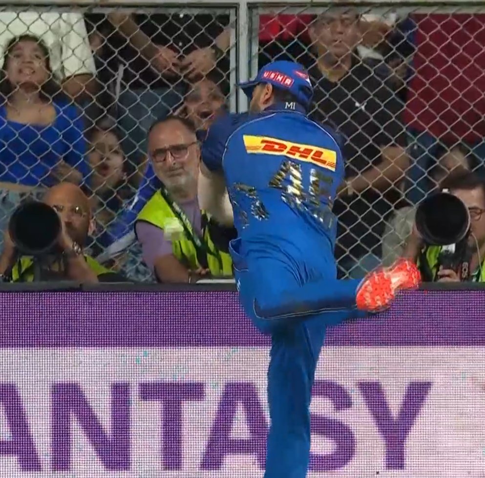 Silly Point tweet media