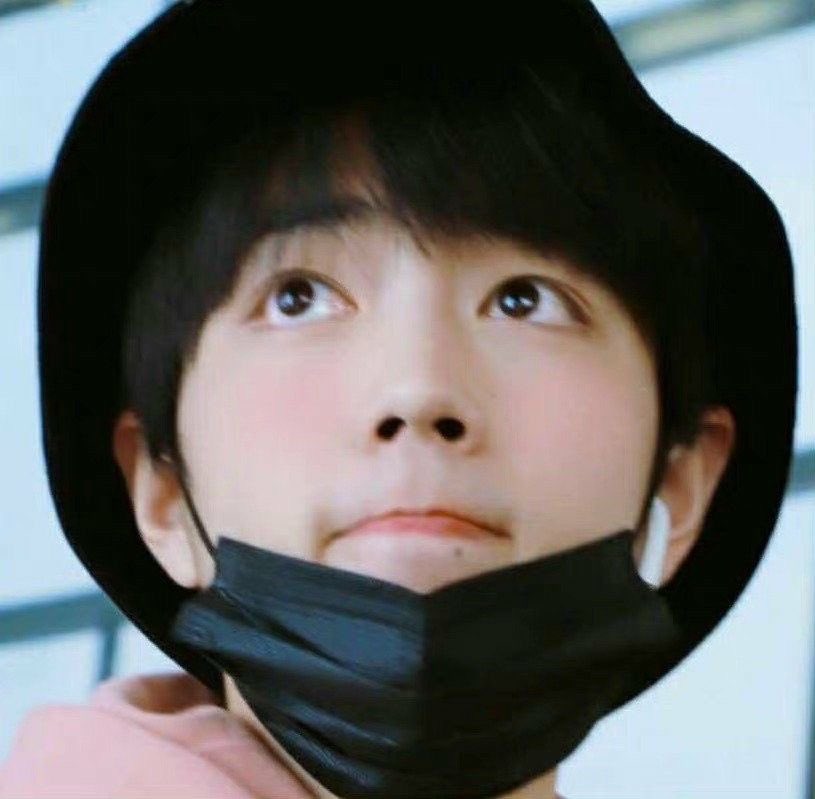 m 𐐪𐑂 tweet media