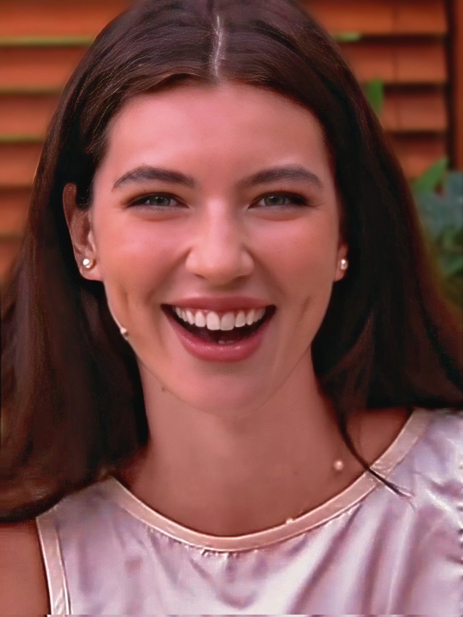 𝓐 ᥫ᭡. Ari tweet media