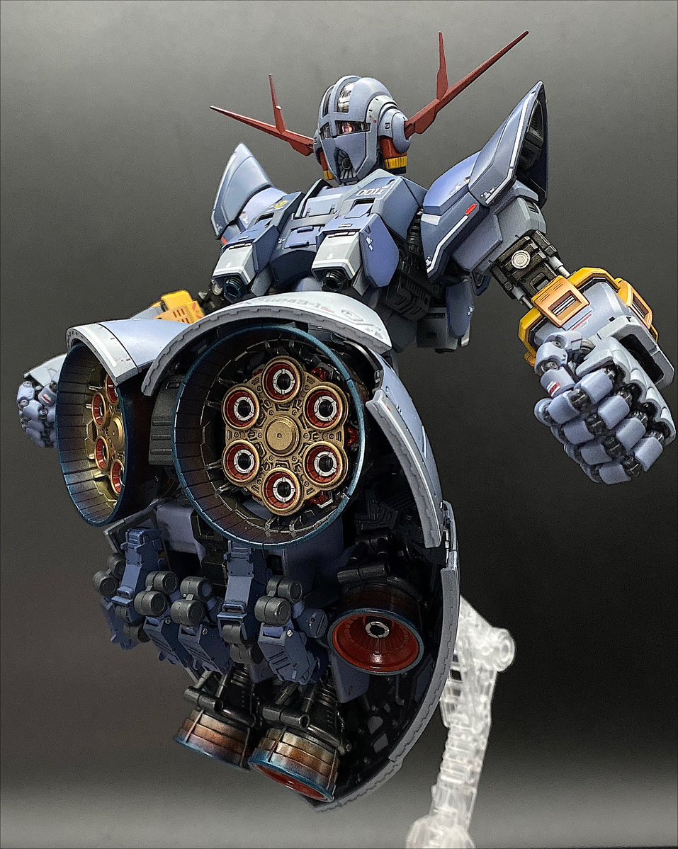 ろぶやん tweet media