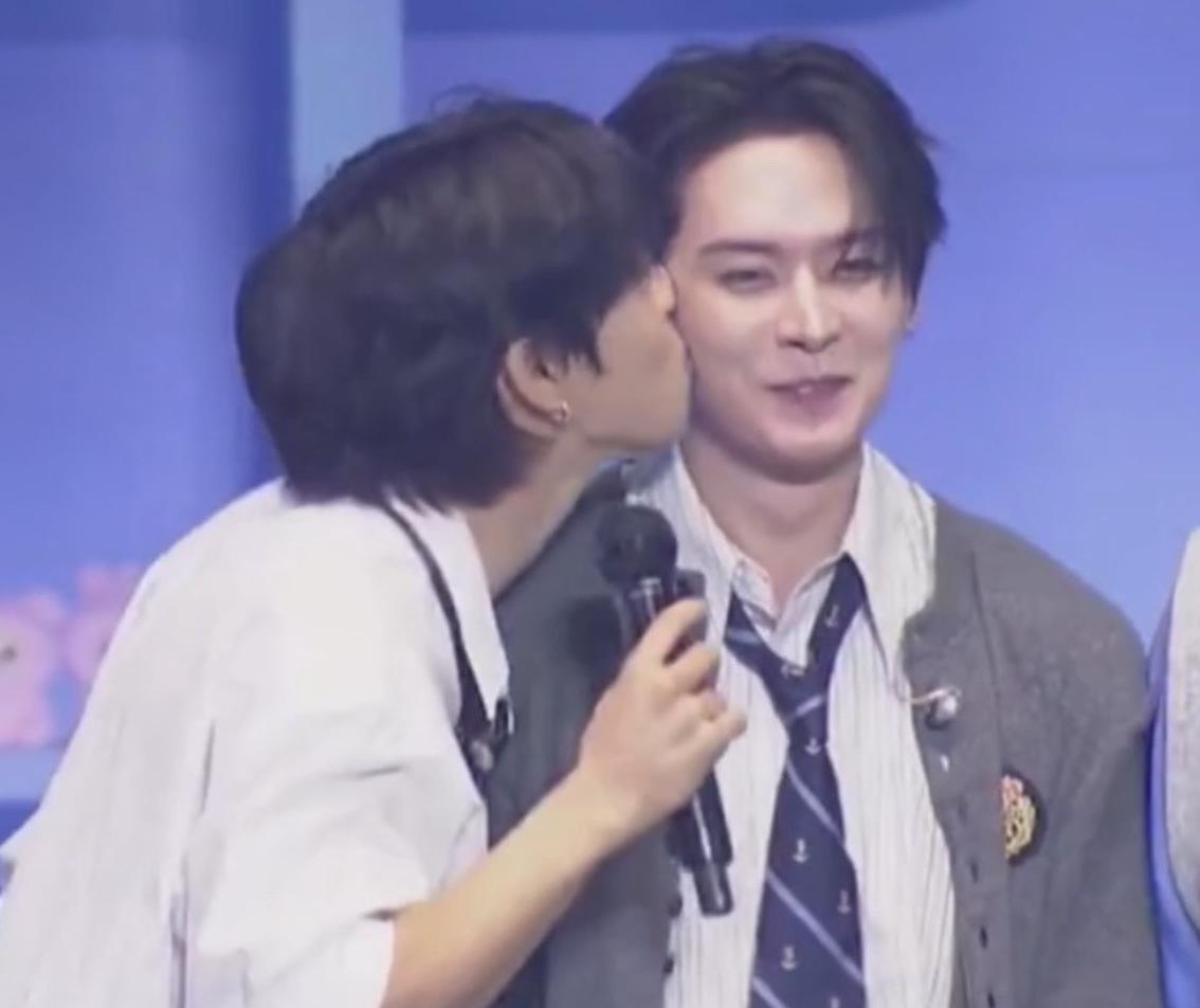 𝇍han² ☆ #shooter for haeun tweet media