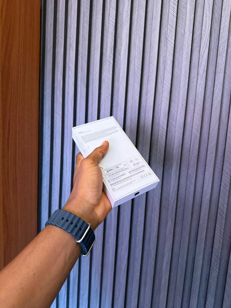 Everything Everything tweet media