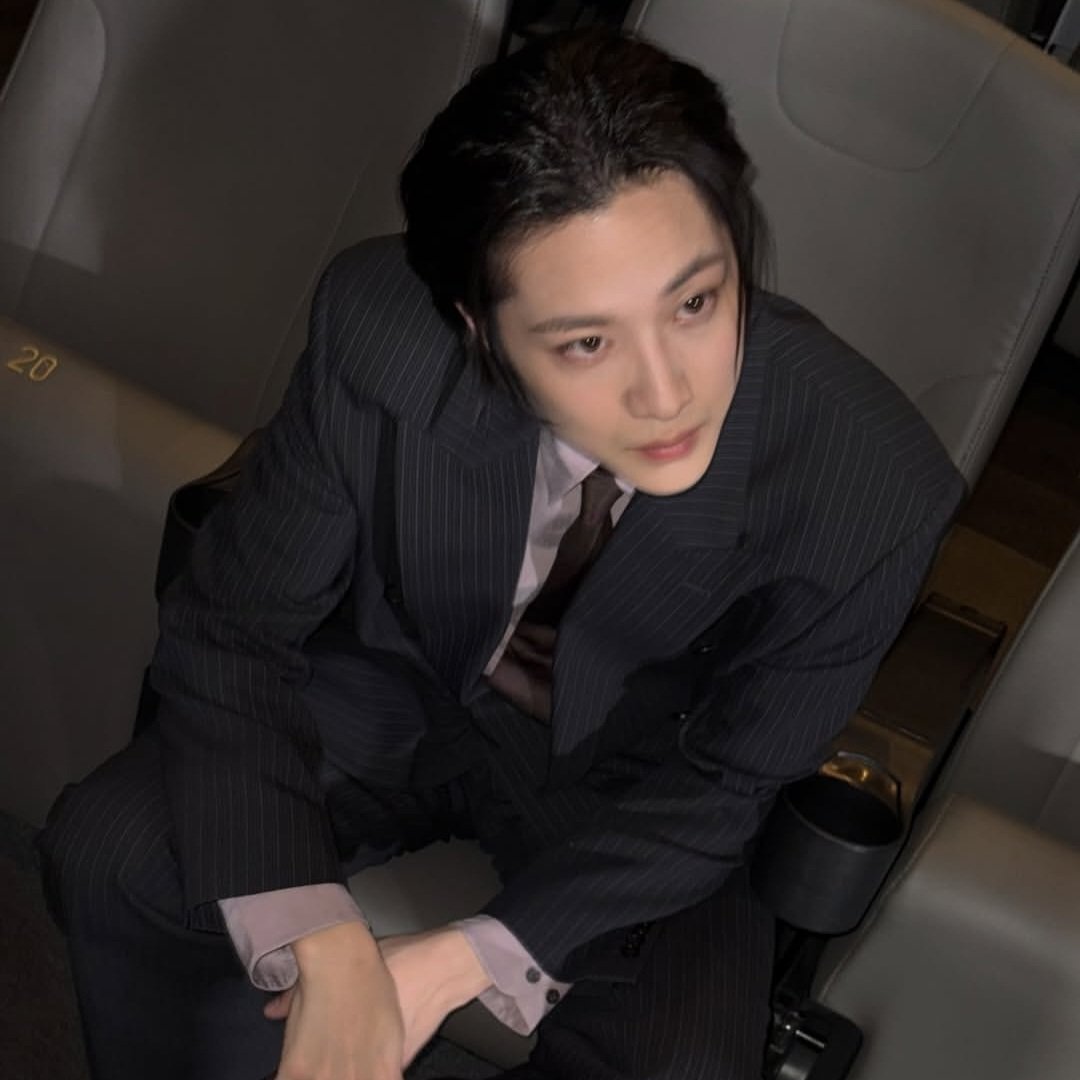 Jongwon. tweet media