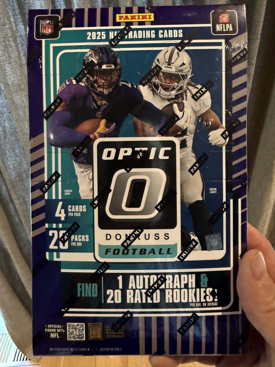 TaylorLewan77's tweet photo. Ripping packs tonight, 7pm CT

Anything I pull out of this box can be yours.

I’ll choose winners during the live stream on my instagram 

YEAR OF THE AUDIENCE https://t.co/rMDtLcAEXO