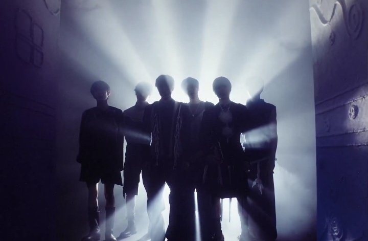 𝑵𝒊𝒏𝒊 #OdetoLove ⋆♡🪽 tweet media