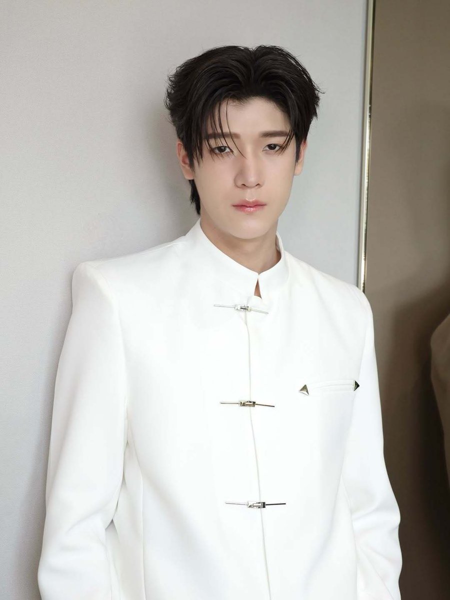 Myjuniior tweet media