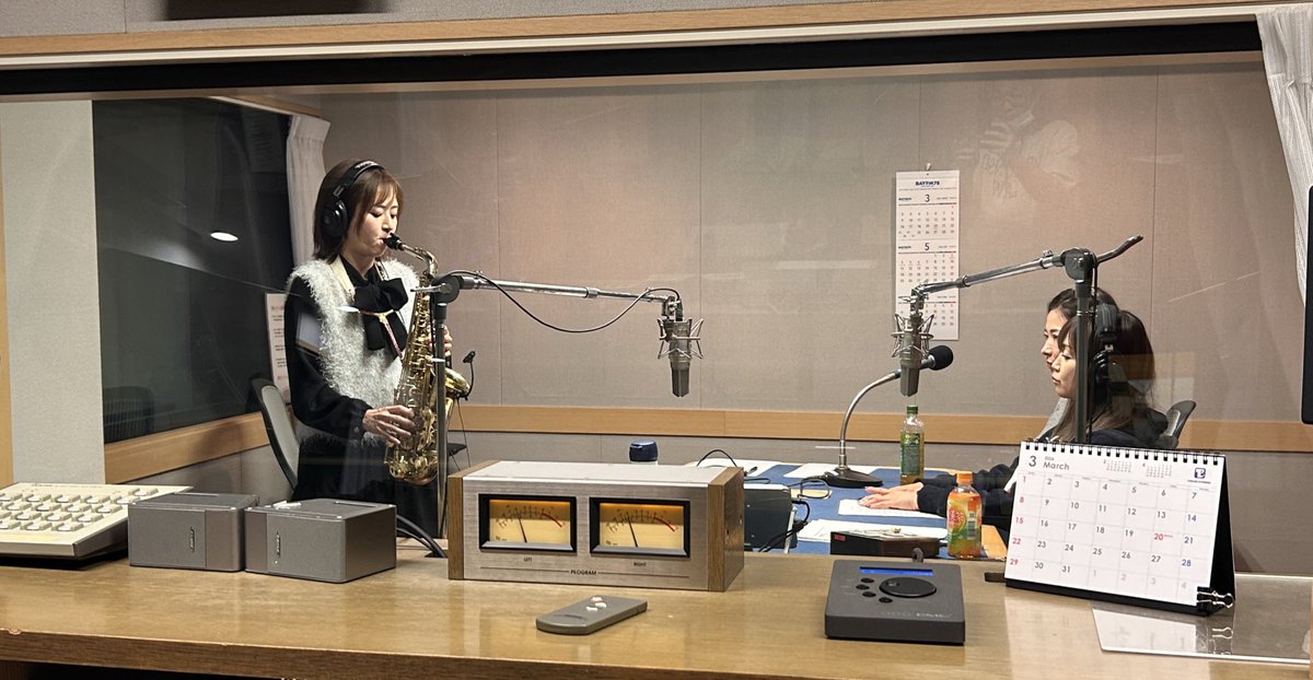 dag78MHz's tweet photo. #DAGライバーズナイト をお聴き頂いた皆さま、📨や☎️で参加して頂いた皆さま、ゲストに来て頂いた皆さま、月曜深夜時代から4年半ありがとうございました

DJ陣
永井香織 @KaoriNagai_SAX
葉月えりか @erica1118_g
Sayo @sayo_shadai

今回のOA
https://t.co/rfbe0D1r3v

サンデーナイトはDAG‼️

#BAYFM https://t.co/t12Komi65v