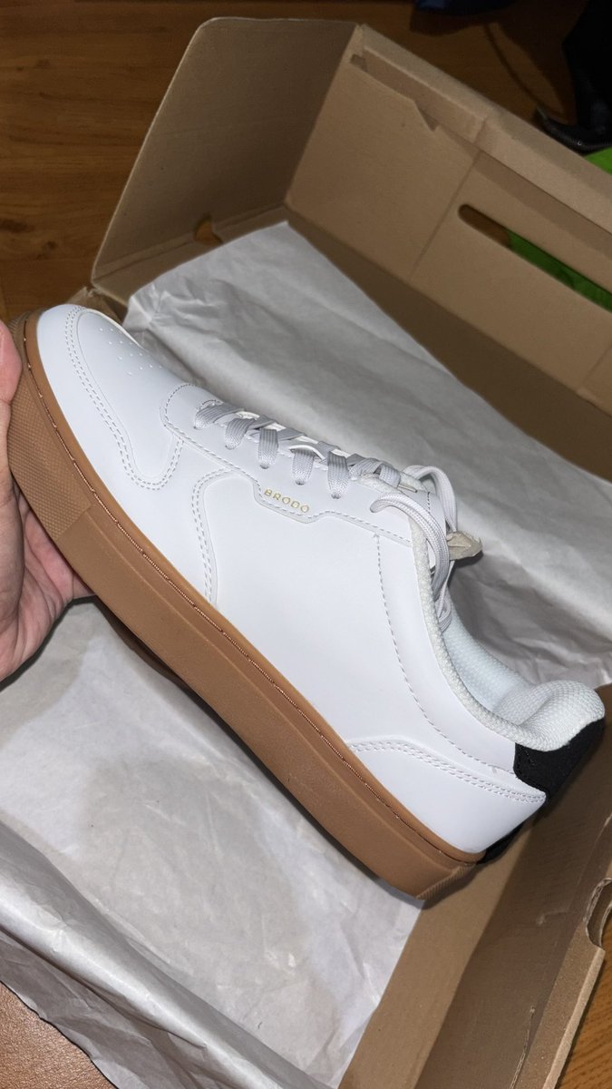 adnilwijy's tweet photo. wts brodo calcio white black
-size 39
- 💸 300k (bisa nego)
- kondisi baru
dijual karena size kebesaran, yuk yang mau
#wts #zonauang https://t.co/bjKi9WMLvq