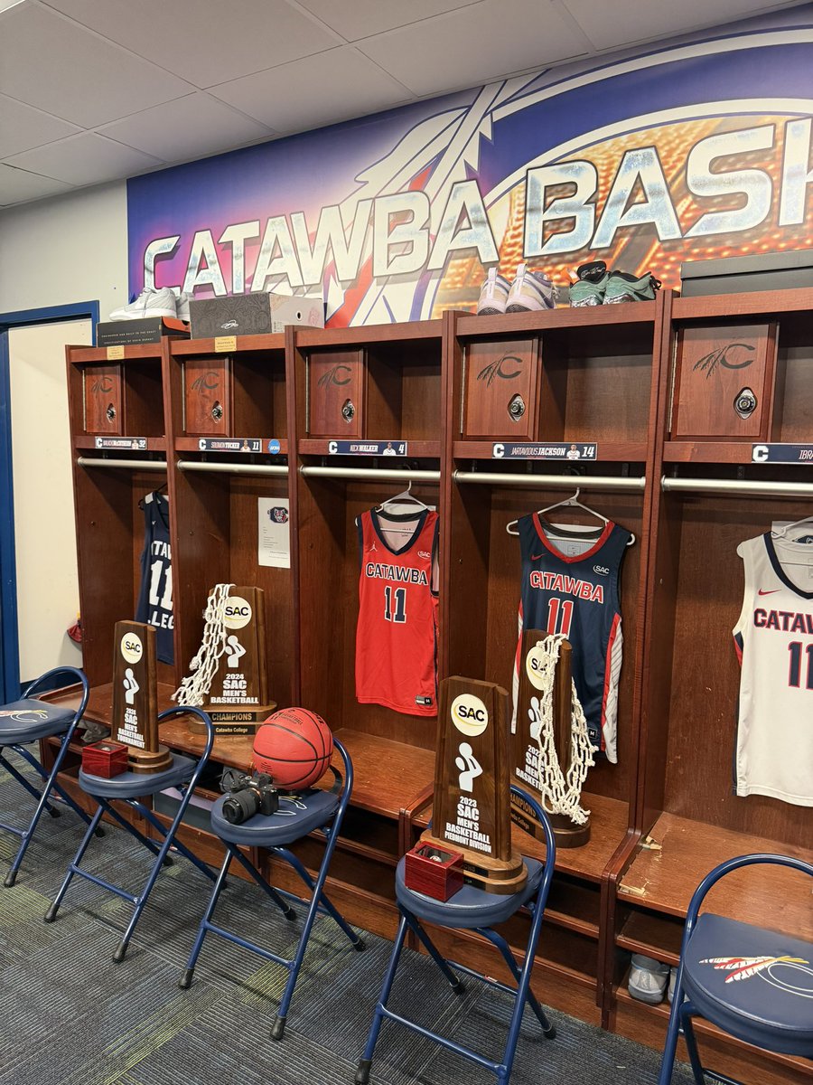 TheRealKrob5's tweet photo. Thank you @CatawbaMBB for an amazing visit‼️ https://t.co/y4mrgbcpHi