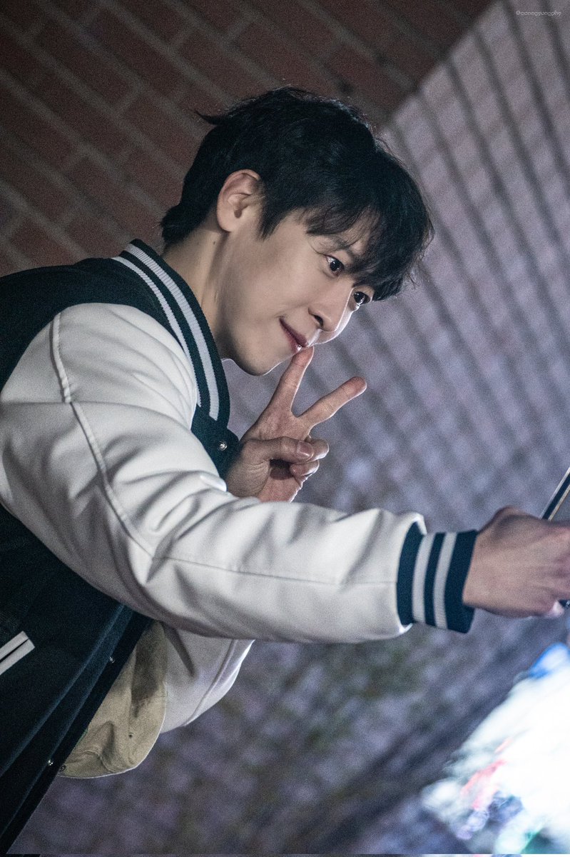 사진닦이👀 tweet media