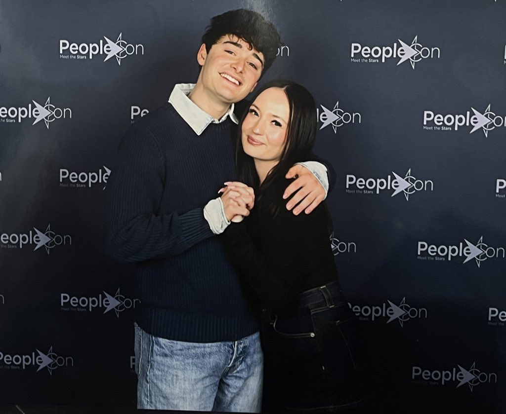 nikola♡ tweet media