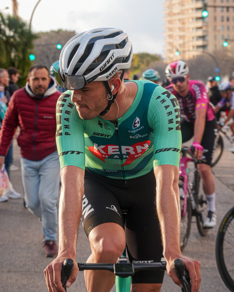 Equipo Kern Pharma tweet media