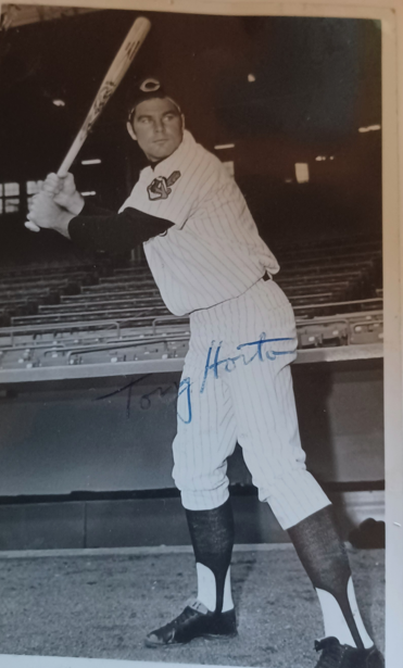 Hooper 🏒🏈🎸 tweet media