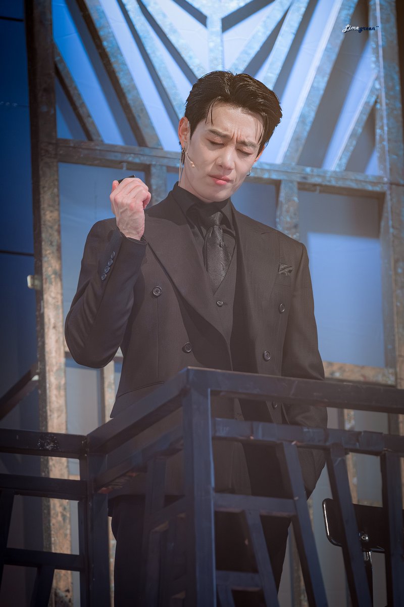 limegreen📸 tweet media