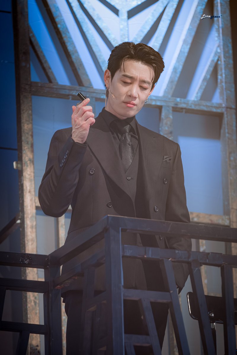 limegreen📸 tweet media