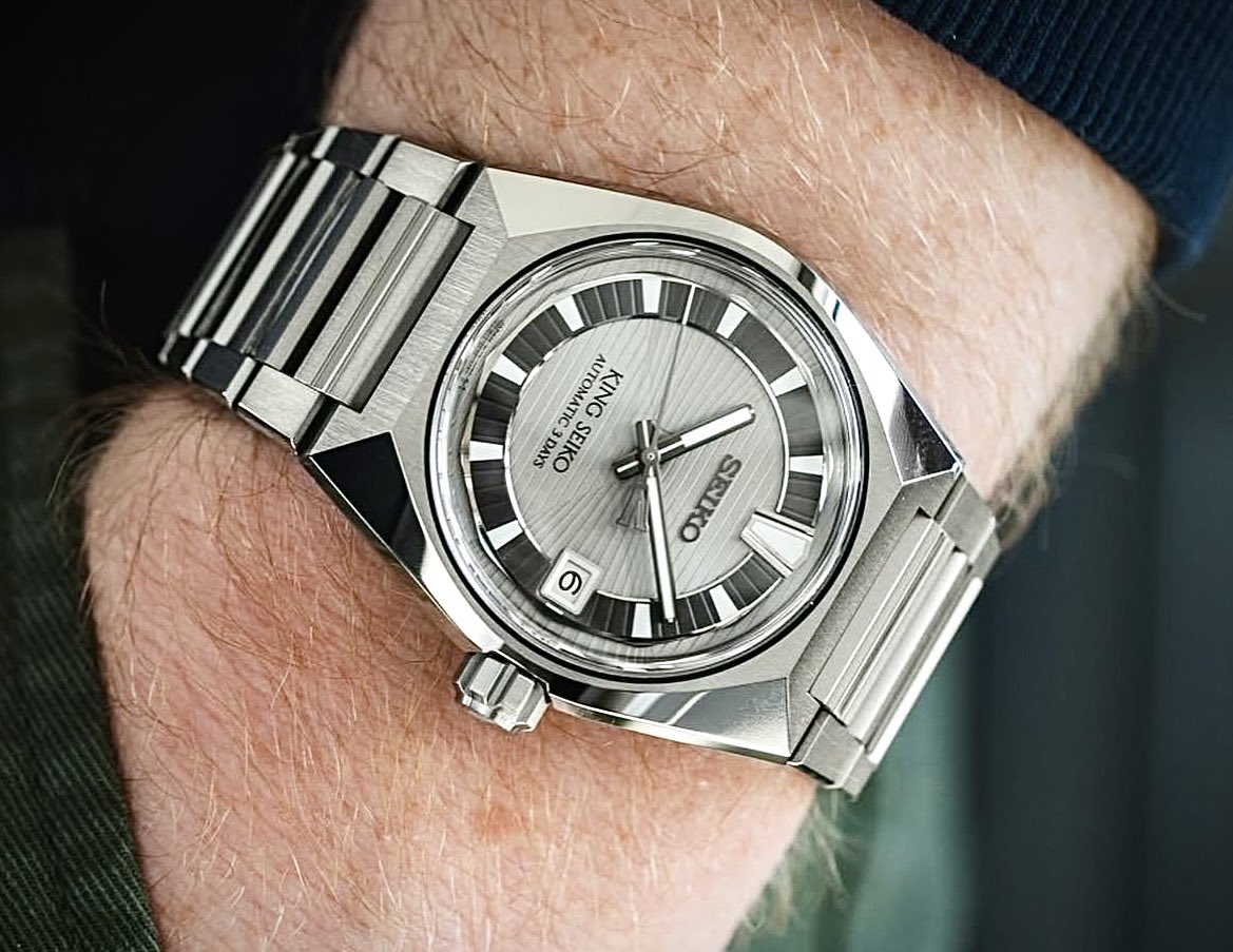 woachtung's tweet photo. Yeni renkleri ve her zamanki ihtişamıyla titanyum Vanac 👌
#kingseiko #vanac https://t.co/LlViEgRWRY