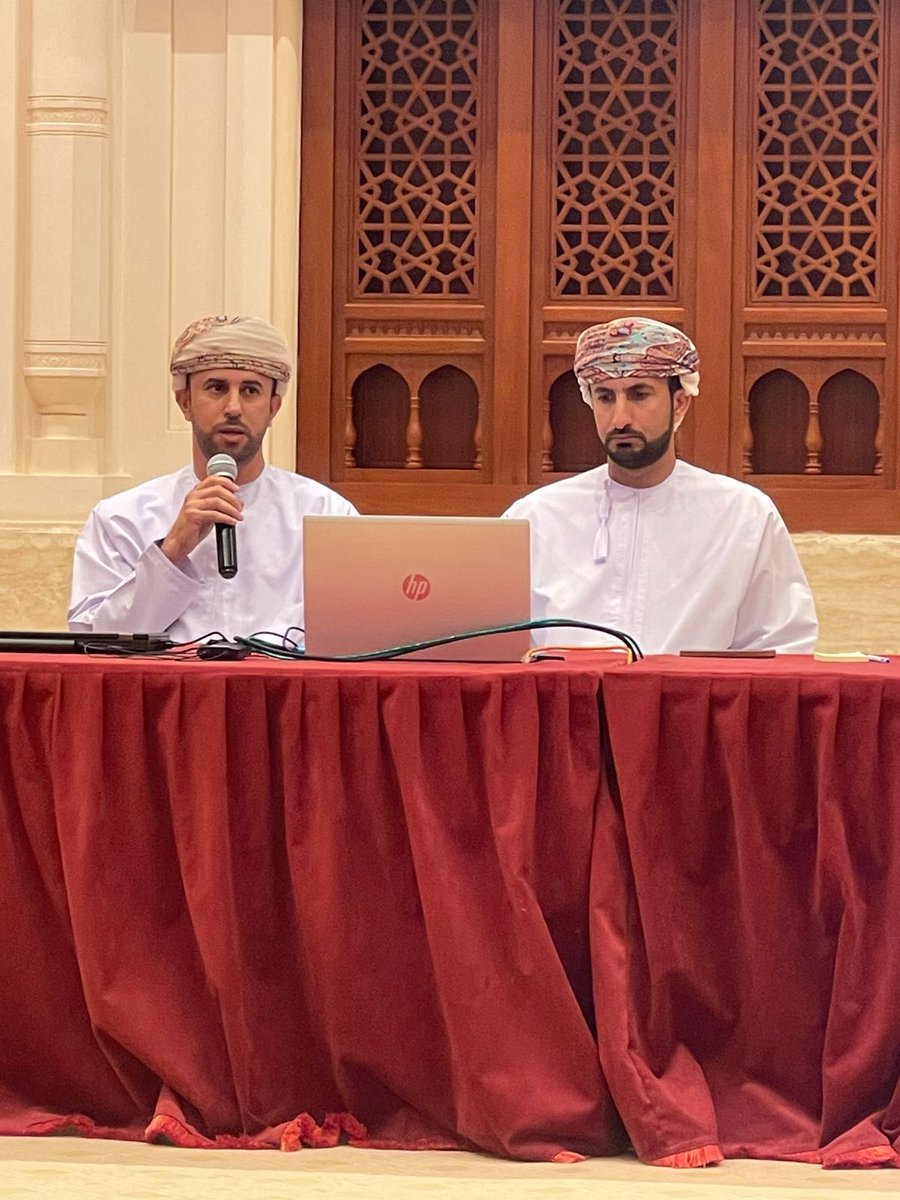 EduGovDkh's tweet photo. نظّمت #تعليمية_الداخلية، محاضرة توعوية "مخاطر الأمن السيبراني" ضمن فعاليات أسبوع الأمن السيبراني،قدّمها المهندس يحيى الهطالي من مركز الدفاع الإلكتروني، بهدف تعزيز وعي الموظفين بحماية البيانات والأنظمة، والوقاية من التهديدات السيبرانية. https://t.co/qnz5lYFCQd