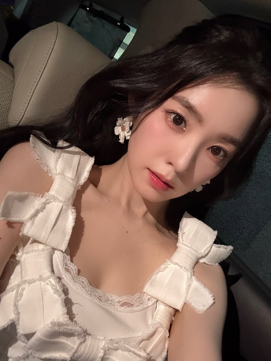 주혀니. tweet media