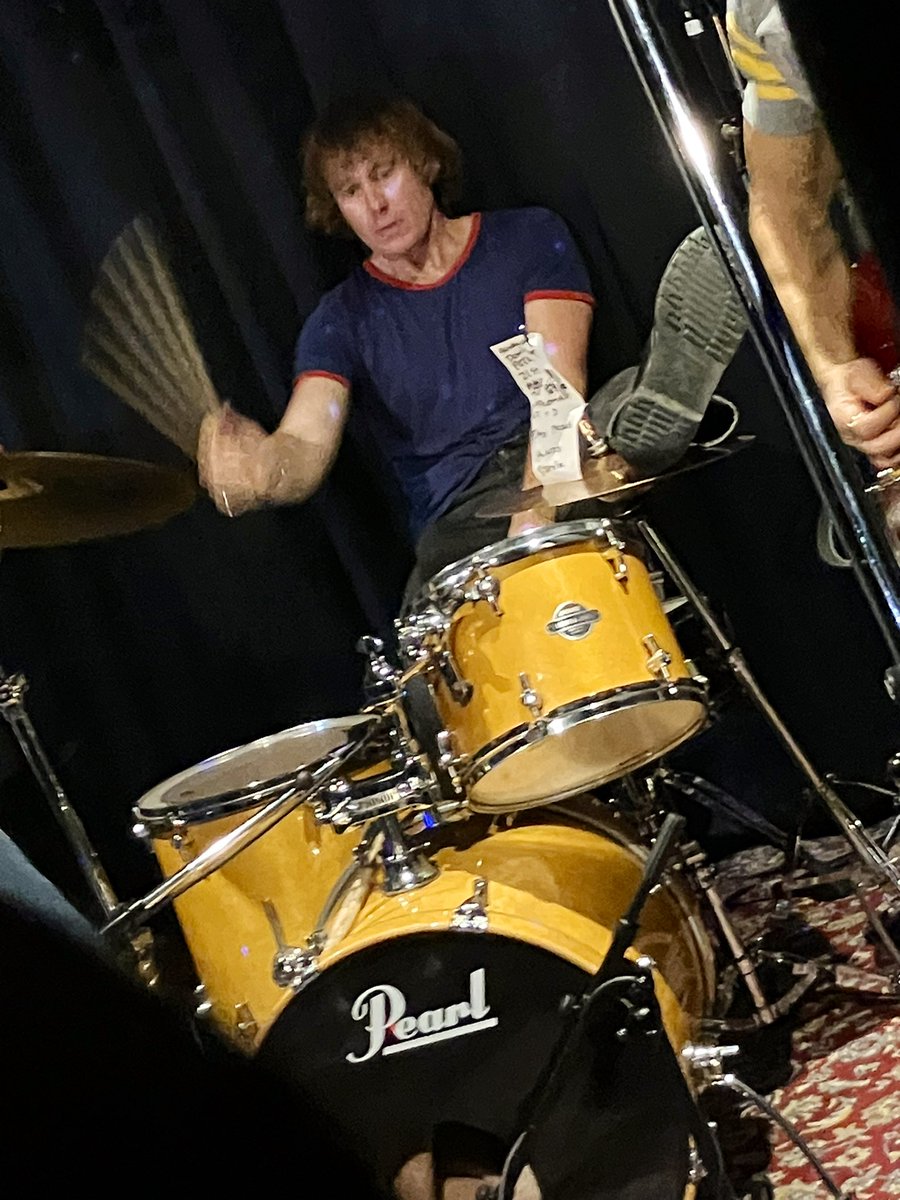 sandwich__e tweet media