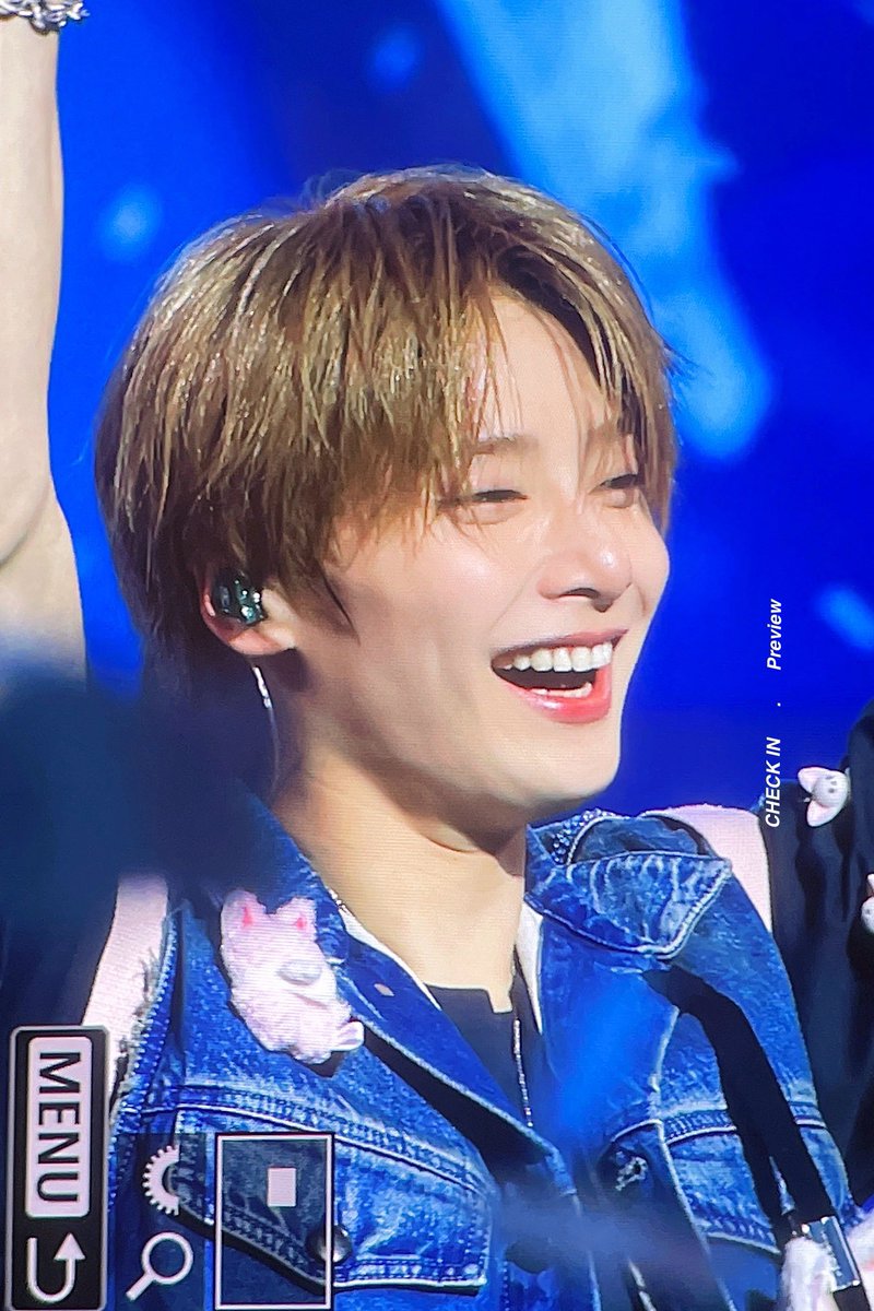 𝐂𝐡𝐞𝐜𝐤 𝐢𝐧 tweet media