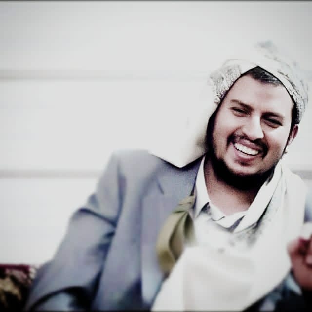 "*سلماً ، حرباً ، جوعاً ، فقراً* ، 
بايعناك حتــــــى الرمق الأخيــــــــــر.🫀🌻•"