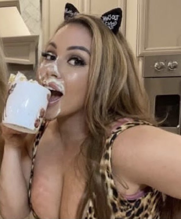 🖤+🦋 tweet media