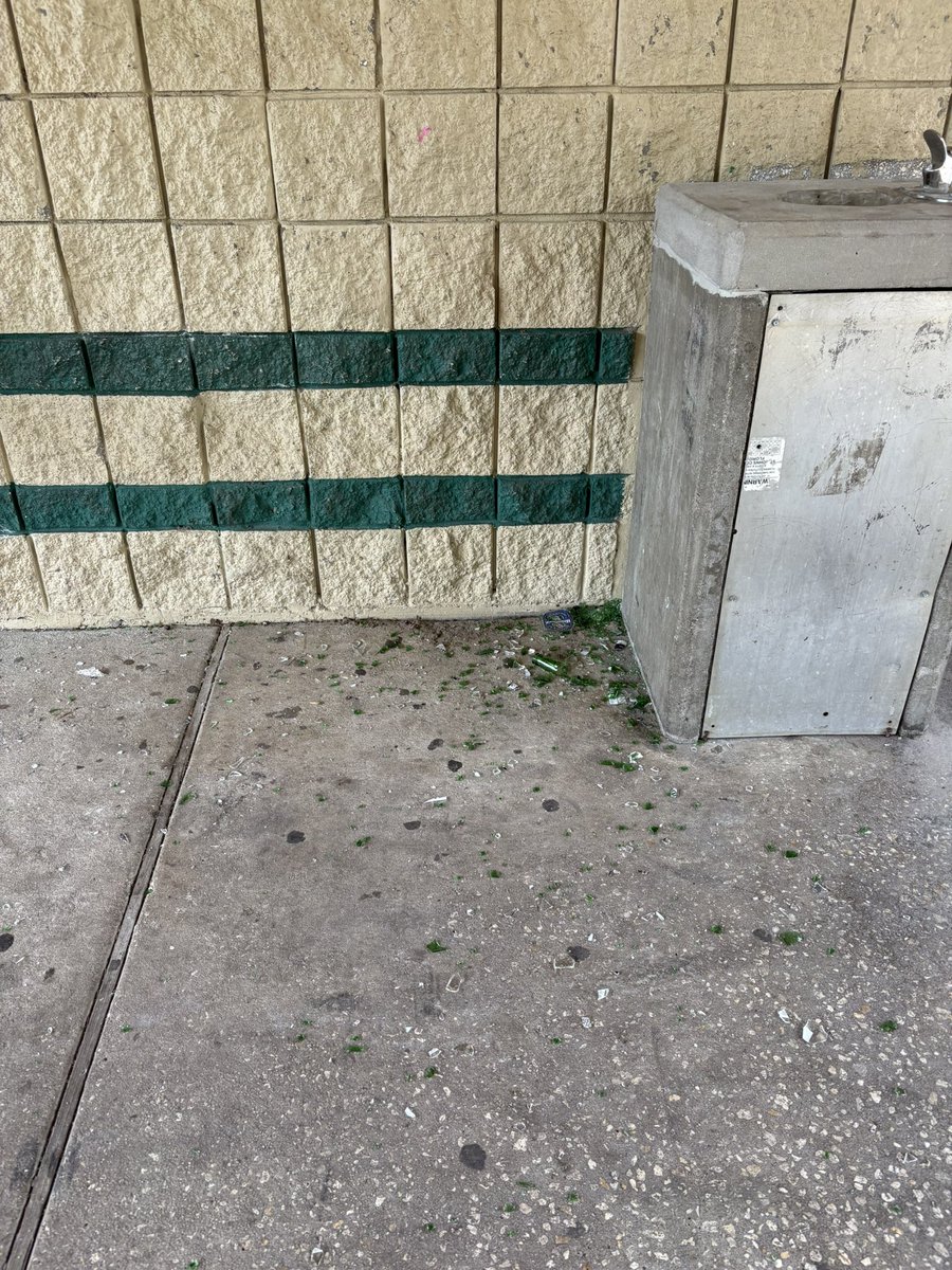 Lew Turner tweet media