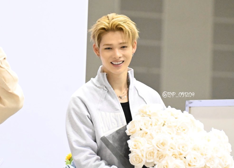 (•ө•) tweet media