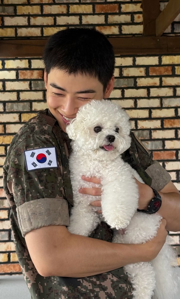 🌟ASTRO เจ้าก้อนทั้งหก ของนูน่าตลอดไป🍭 tweet media