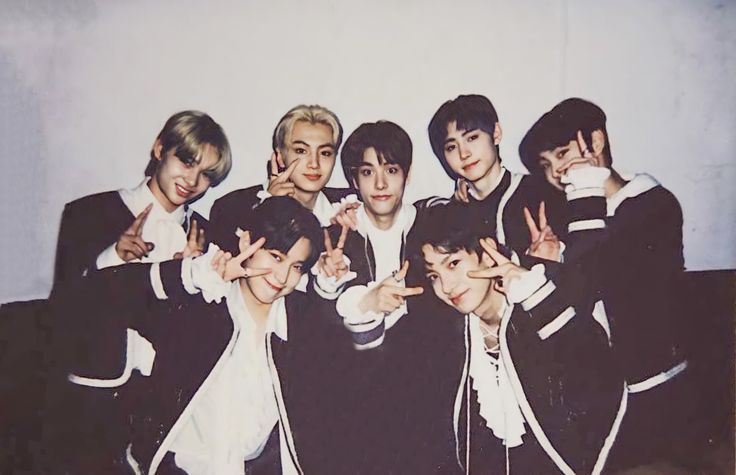 xo girl ENHYPEN IS 7 🧡 tweet media