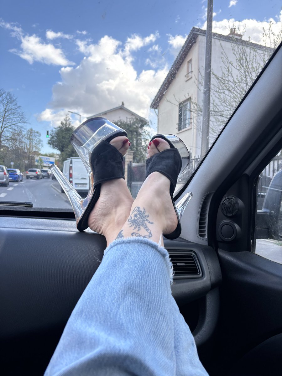 Lola ✨💘 tweet media