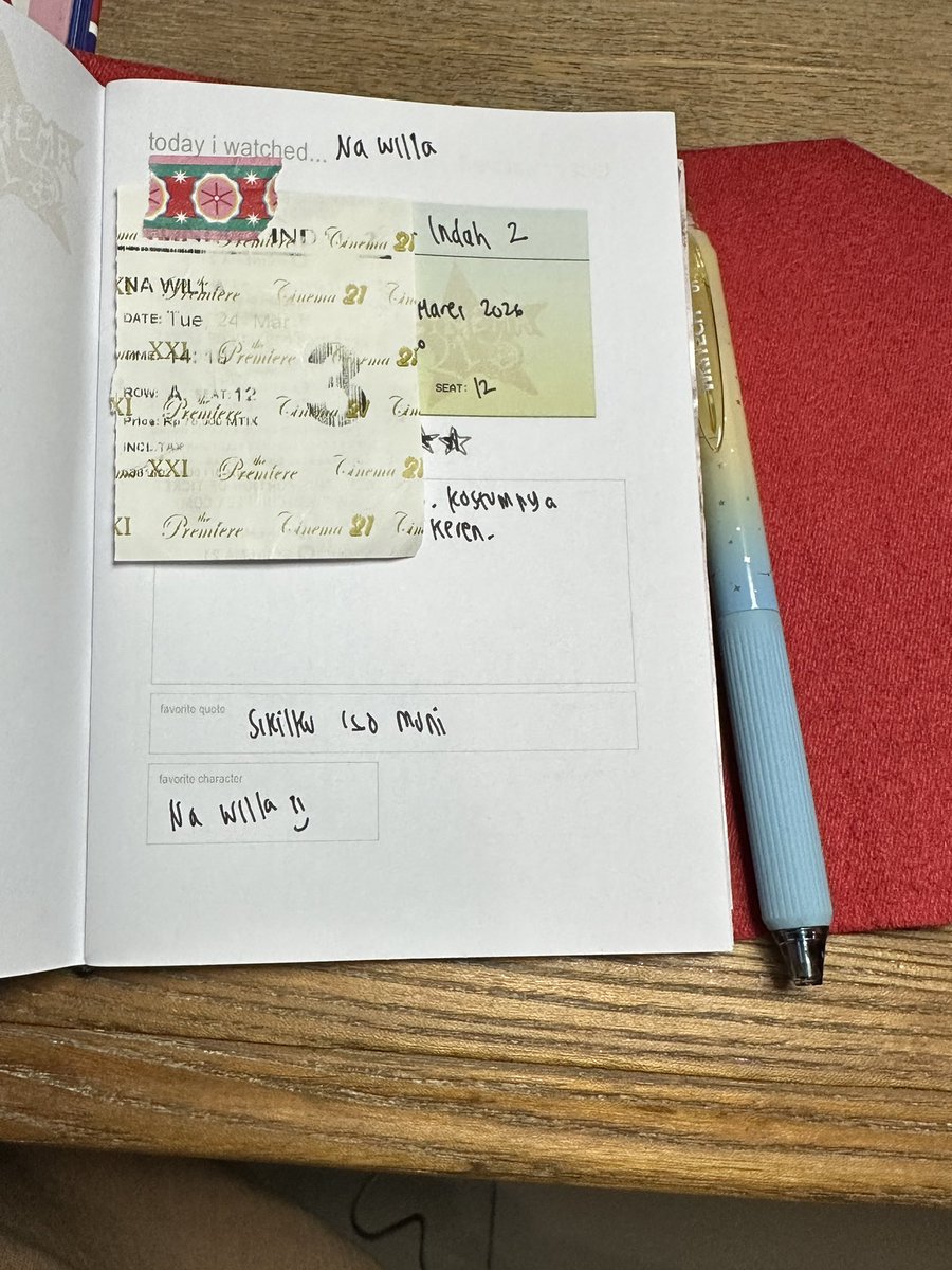 oniiksuka's tweet photo. Finallyyy nyampe jurnal sineVil beli di @cinema_218 

Akan aku tulis ulang review dari letterboxdku (khusus film tahun ini) ke jurnal ini 🤓 https://t.co/tC7crNTsEP