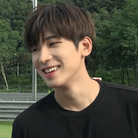 slow everyone tweet media