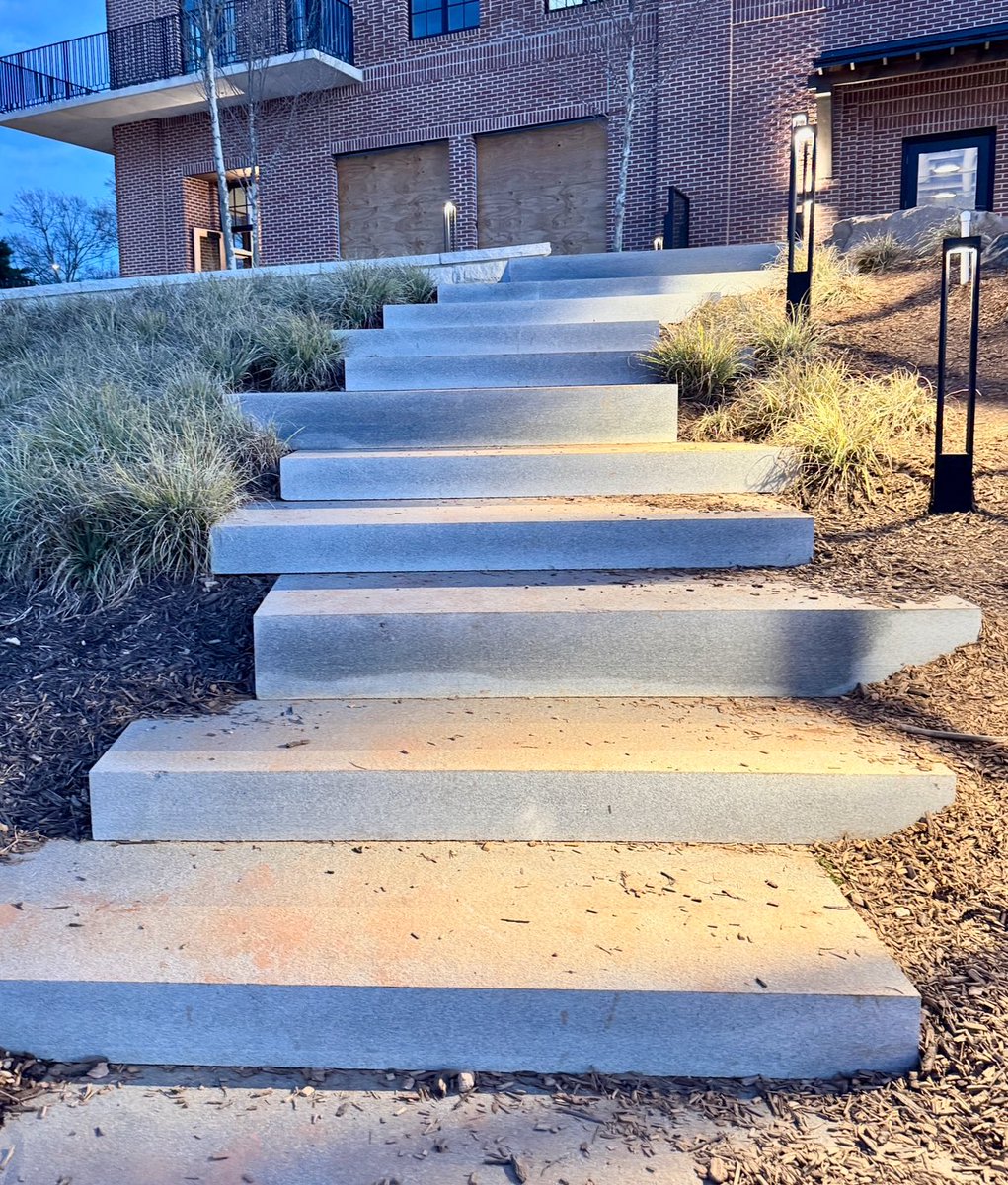 Matthew Kobach tweet media