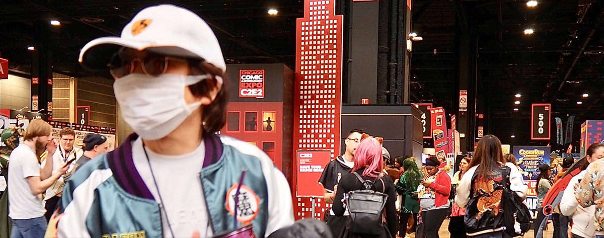 ◆第1回目のサイン会終了～♪
海外コンベンションへの参加は【C2E2 2026】で31回目となるが、多様なレイヤーさんを見るにつけ、近年における大会の趨勢として《ポップカルチャー》というコンセプトながら《ハイカルチャー》との融合が見られるように思える。