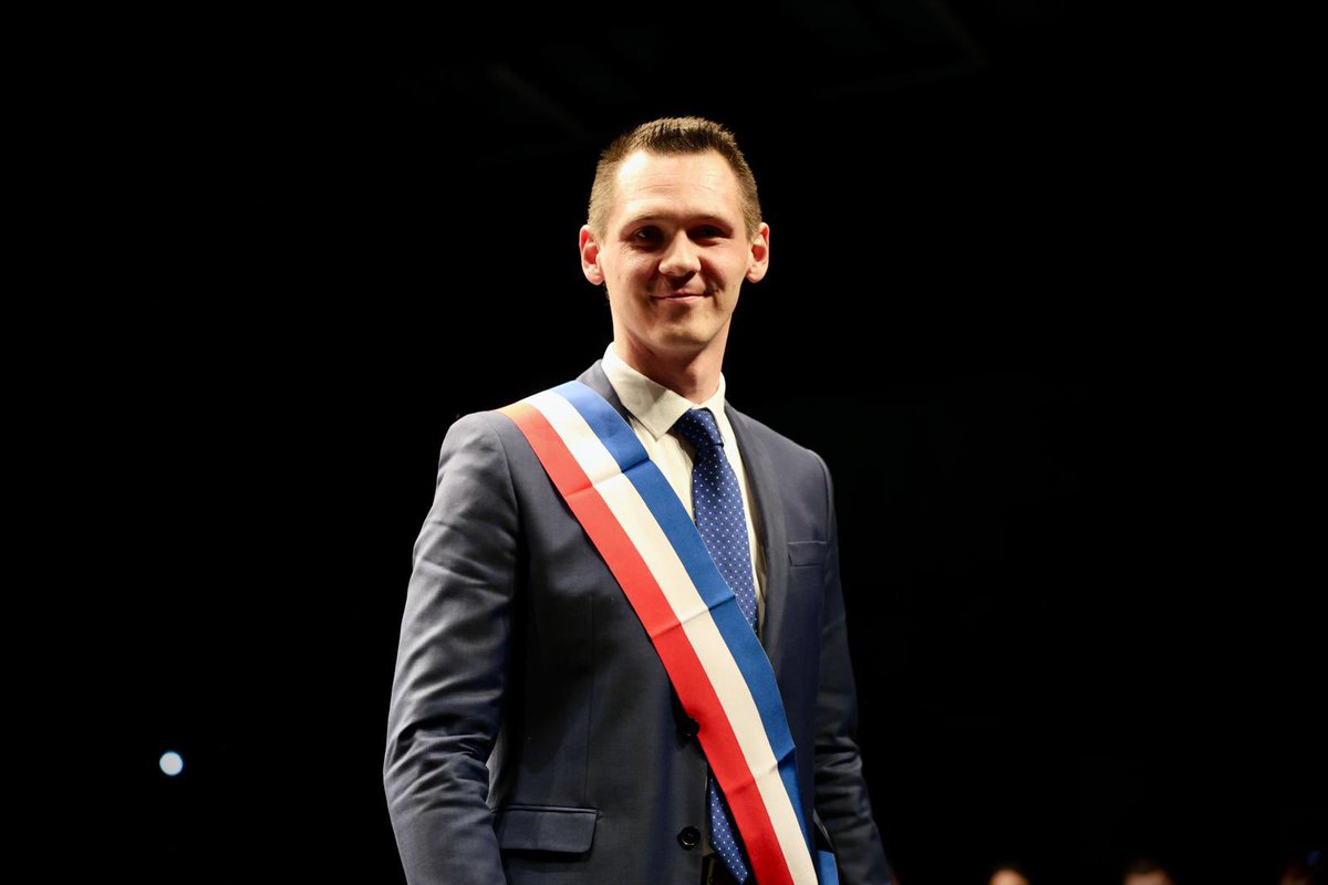 RomainMerville's tweet photo. Heureux et fier d’être devenu ce matin, maire de #DouchylesMines 🇫🇷

Désormais, place au travail ! 💪 https://t.co/OramxpmGjM