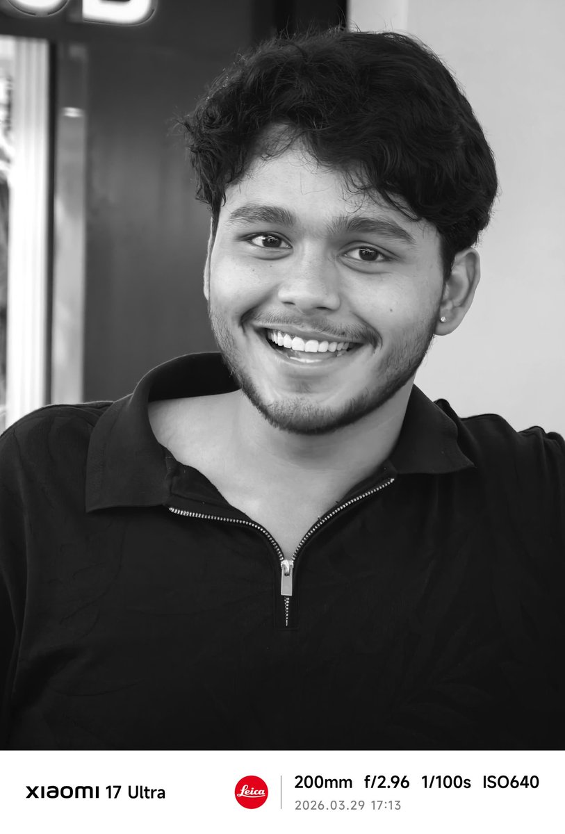 HimamsuSah65215's tweet image. Had an amazing experience attending the launch meet at the mall for the all-new Xiaomi 17 Series! ✨
The camera capabilities truly stand out. 

@pixelwithme @PrateikDas @Huilgol @atytse @manish_lenswork @xfcbhubaneswar @sandeep9sarma

#RuleTheNight #Xiaomi17Ultra