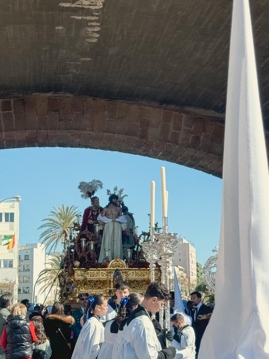 Nos encontramos en Puertas de Tierra, dando continuidad al #DomingodeRamos26 gaditano interpretando Mater est Charitas marcha propia dedicada a nuestra querida <a href="/RANPJN/">RANPJN</a> 

<a href="/DespojadoCadiz/">Hdad. Salesiana - Despojado Cádiz</a> <a href="/SemanaMayorCSR/">Semana Mayor</a> <a href="/OndaCadizTV/">Onda Cádiz</a>