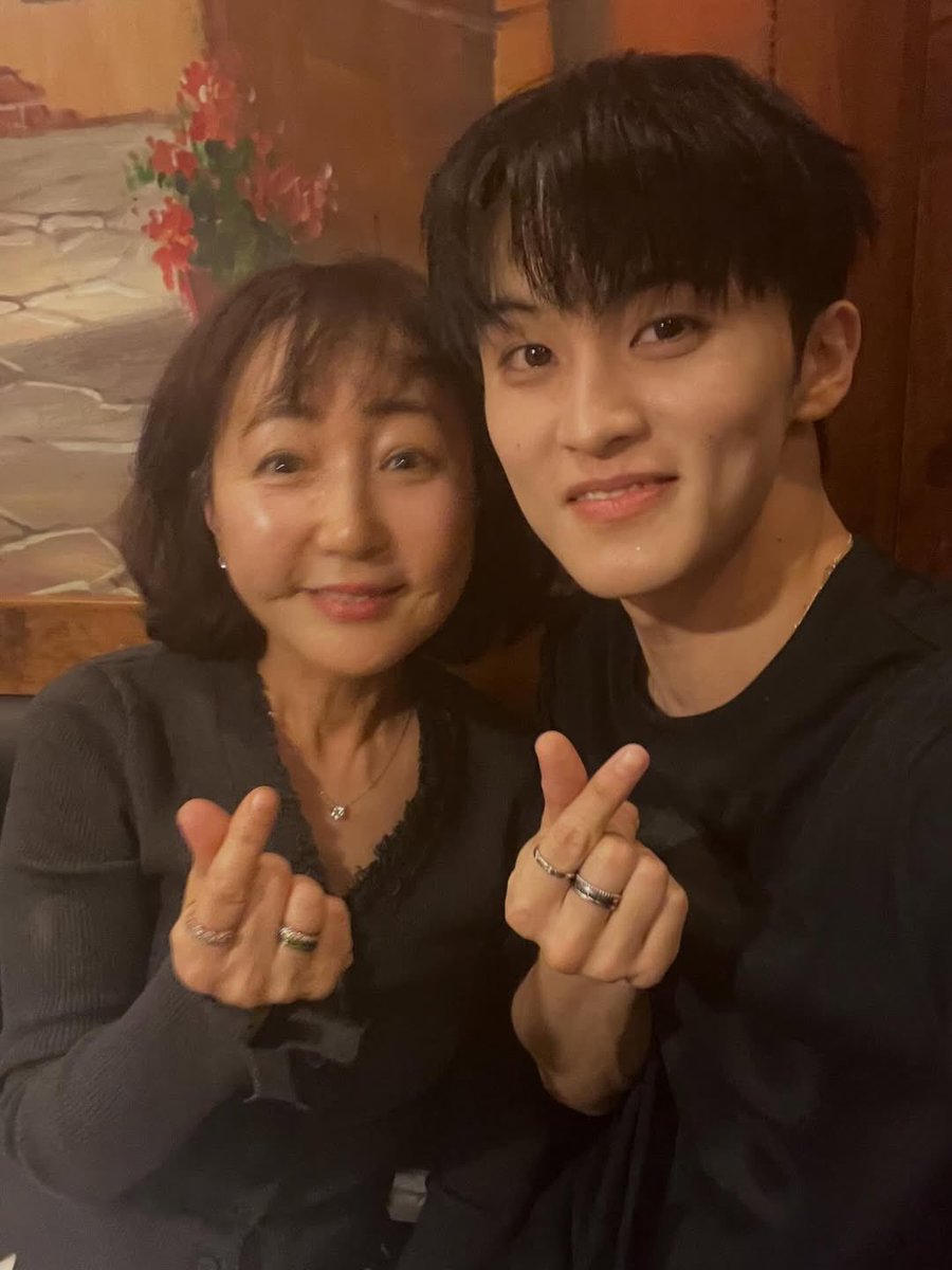 냠잼 , tweet media