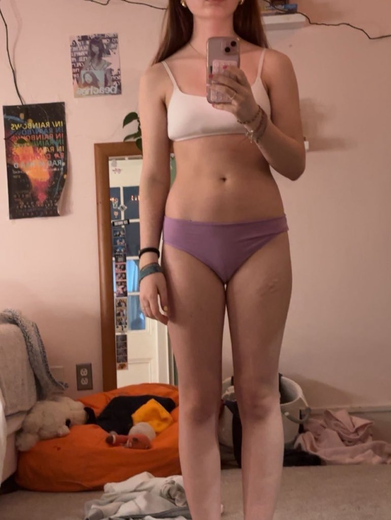 Cherriii🐞 tweet media