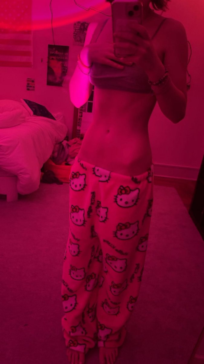 Cherriii🐞 tweet media