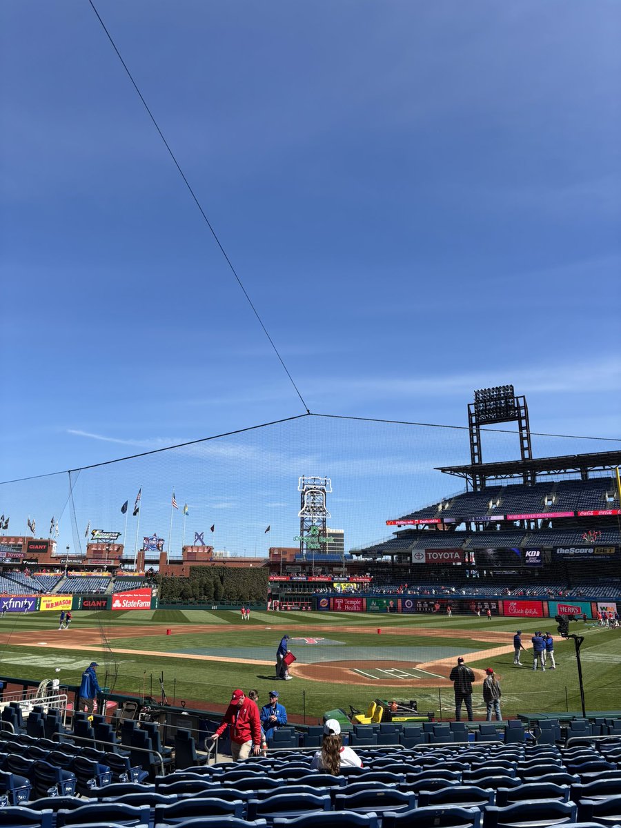 dean ☘︎ tweet media