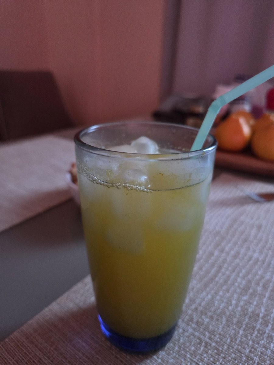 Д'Артаньян, бургундского! tweet media