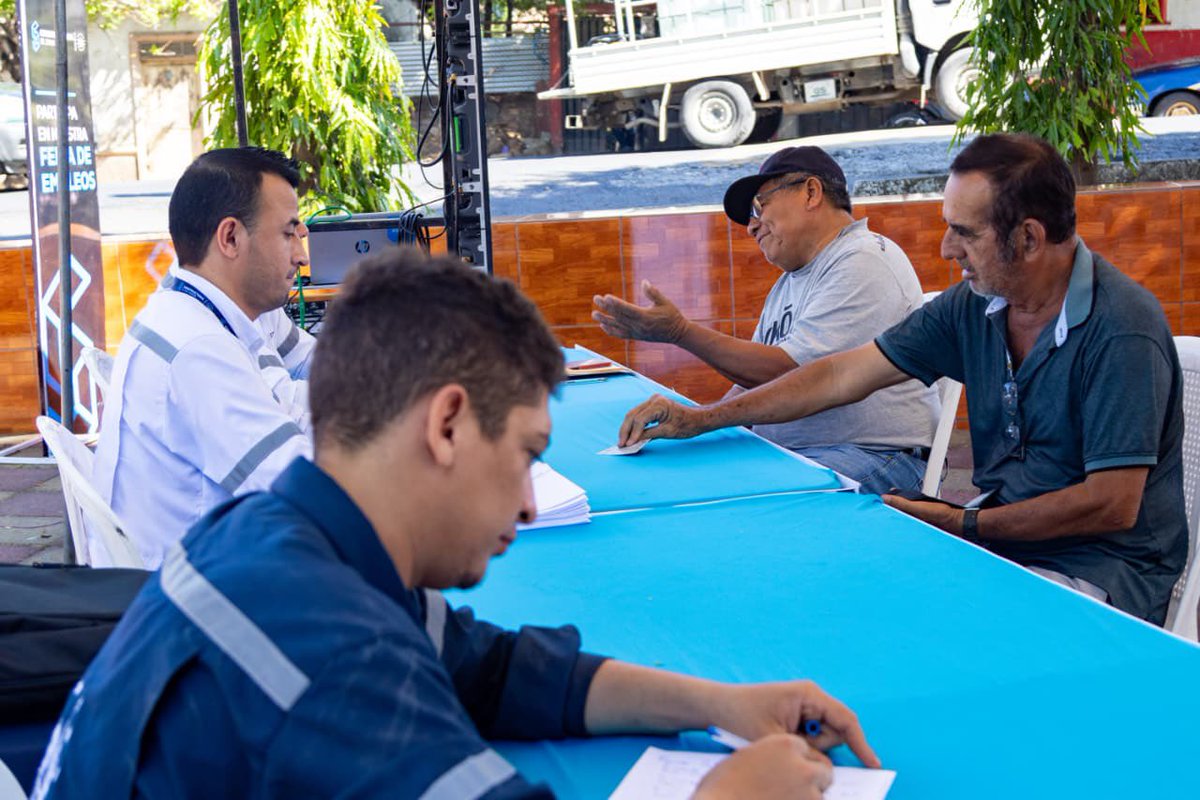 Constructora El Salvador tweet media