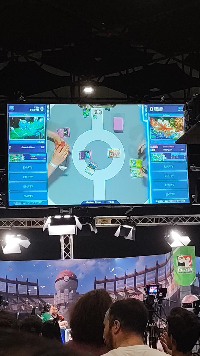 crissti_a's tweet photo. ¿Manzanas VS Garde? 🫪

#Pokemon #Pokemontcg #TCG #pokemoncommunity #Pokemonfinal #PokemonSeville https://t.co/isbNwKnl7U